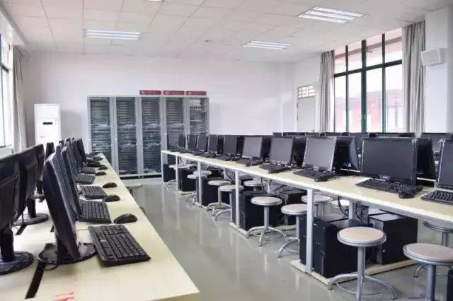 连通数字未来——我们在广州华商职业学院等你